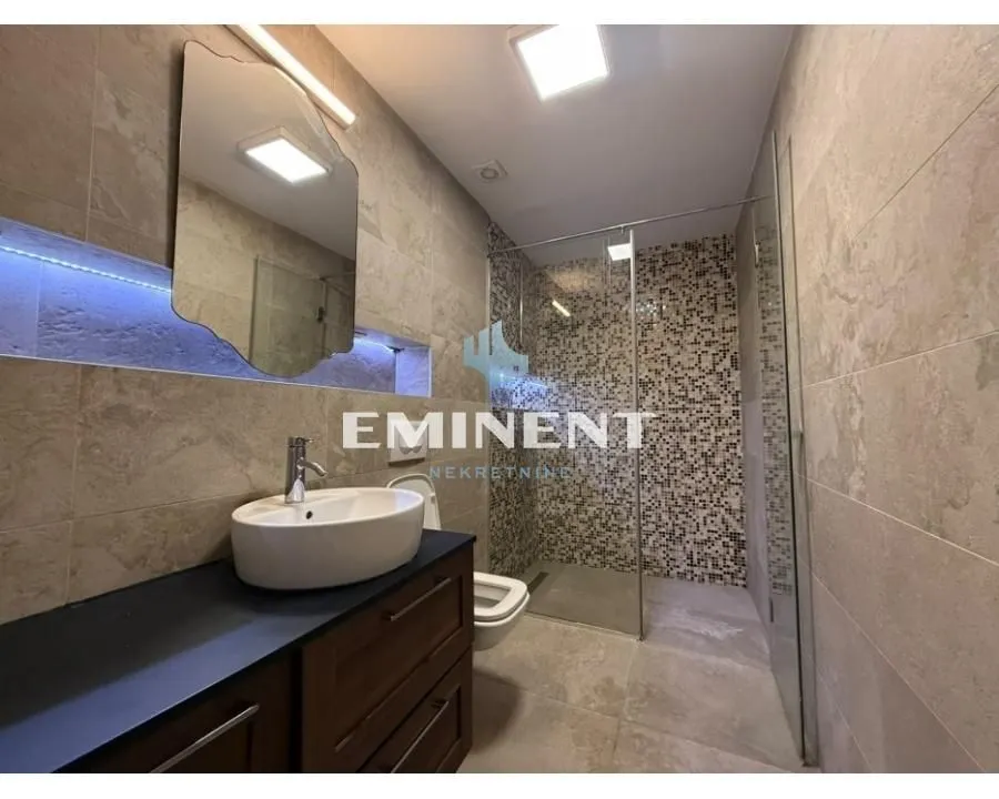 Izdavanje, trosoban stan, 57m², Lekino Brdo, Voždovac Sve Podlokacije