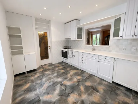 Rent, four bedroom apartment, 101m², Vračar, Šid - image 9