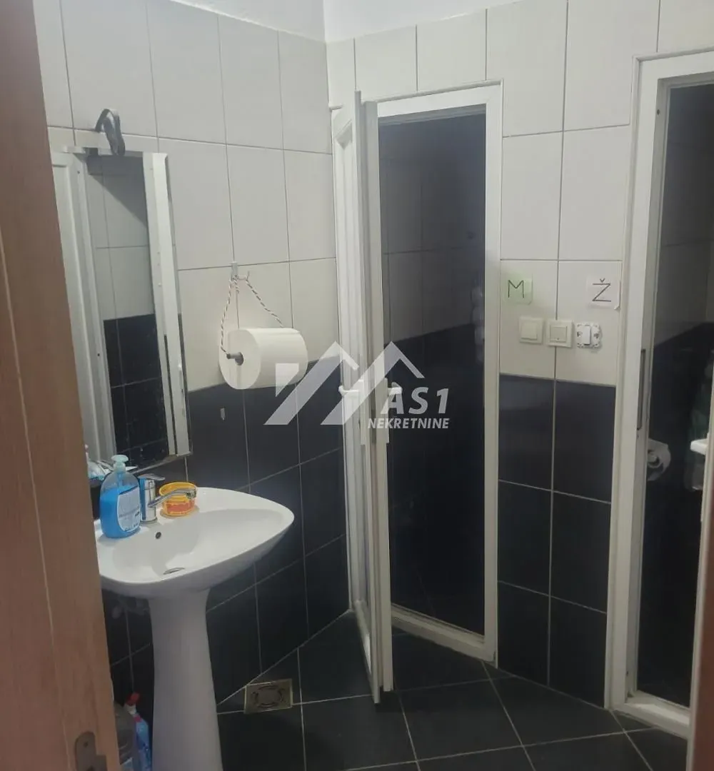 Rent, office space, 750m², Veternik, Novi Sad Sve Podlokacije