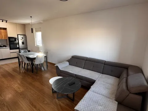 Prodaja, dvosoban stan, 72m², New City, Podgorica - image 4