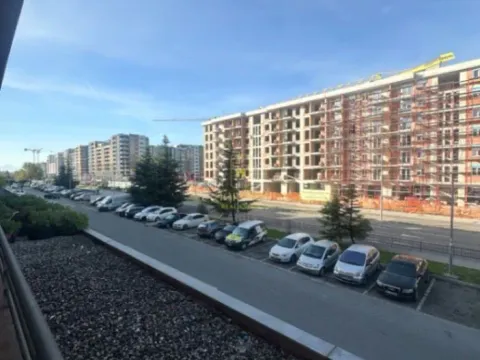 Izdavanje, dvosoban stan, 75m², Stari Aerodrom, Podgorica - image 2