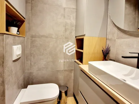 Rent, two bedroom apartment, 120m², Centar, Podgorica - image 13