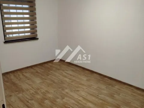 Izdavanje, trosoban stan, 56m², Bulevar Oslobodjenja, Novi Sad Sve Podlokacije - image 8