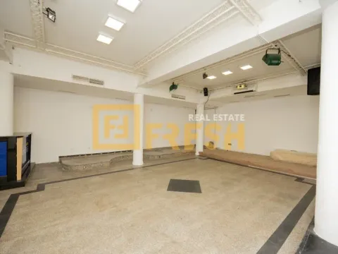 Izdavanje, poslovni prostor, 1000m², Centar, Podgorica - image 55