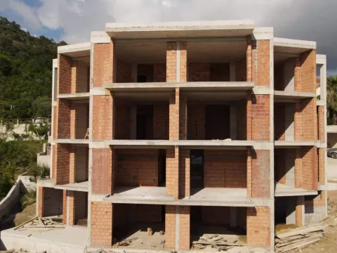 Prodaja, garsonjera, 27m², Tivat, Crna Gora - image 21