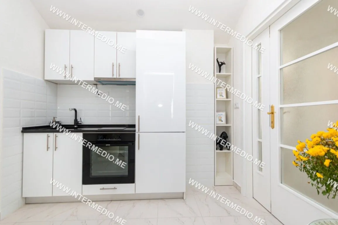Prodaja, dvosoban stan, 98m², Igalo, Herceg Novi