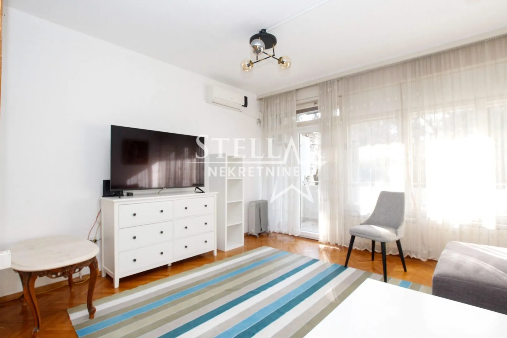 Rent, house, 120m², Centar, Podgorica