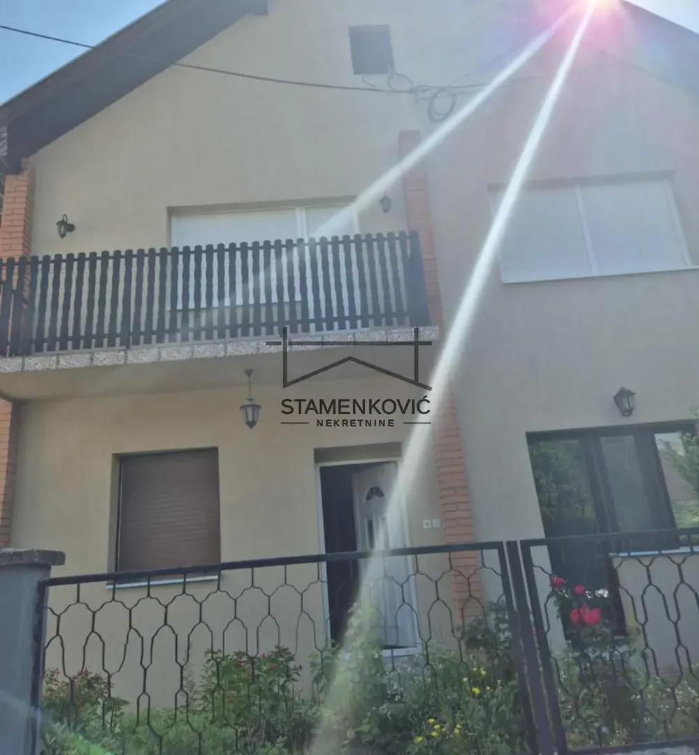 Prodaja, kuća, 220m², Sremski Karlovci, Novi Sad