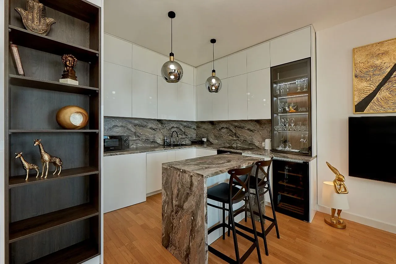 Prodaja, dvosoban stan, 73m², Bečići, Budva