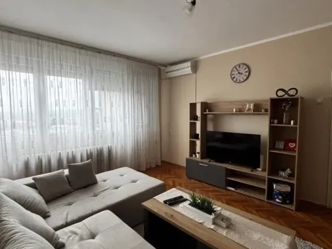 Izdavanje, jednosoban stan, 34m², Centar, Niš