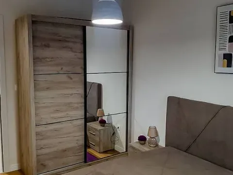 Izdavanje, jednosoban stan, 50m², Central Point, Podgorica - image 4