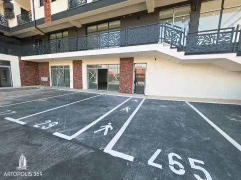 Poslovni prostor in Leštane