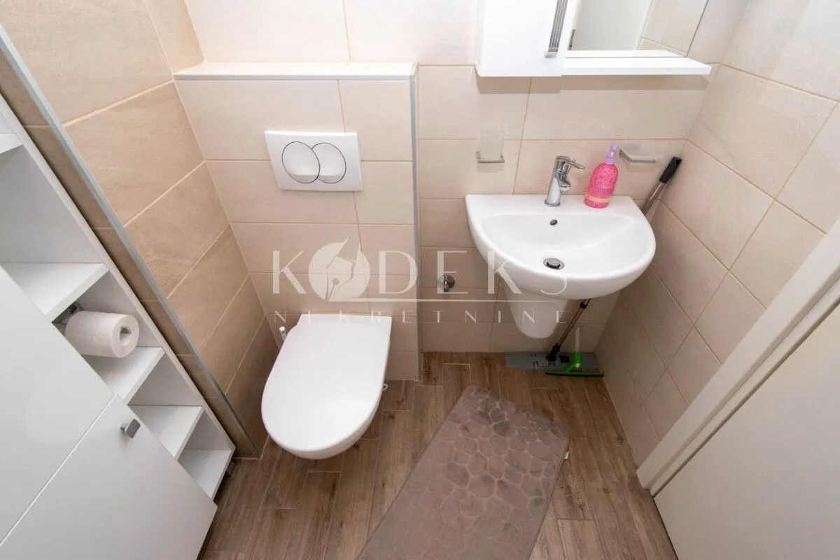 Izdavanje, jednosoban stan, 42m², City Kej, Podgorica