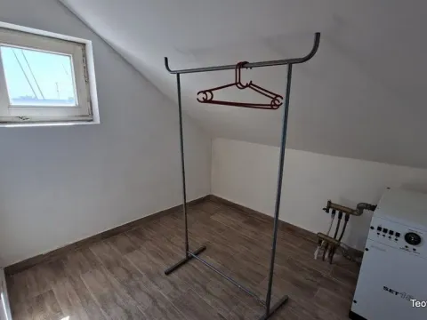 Izdavanje, garsonjera, 120m², Severni Bulevar, Zvezdara Sve Podlokacije - image 13