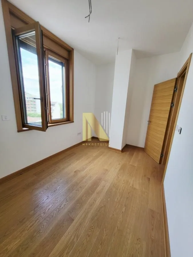 Prodaja, četvorosoban stan, 121m², Podbara, Novi Sad Sve Podlokacije