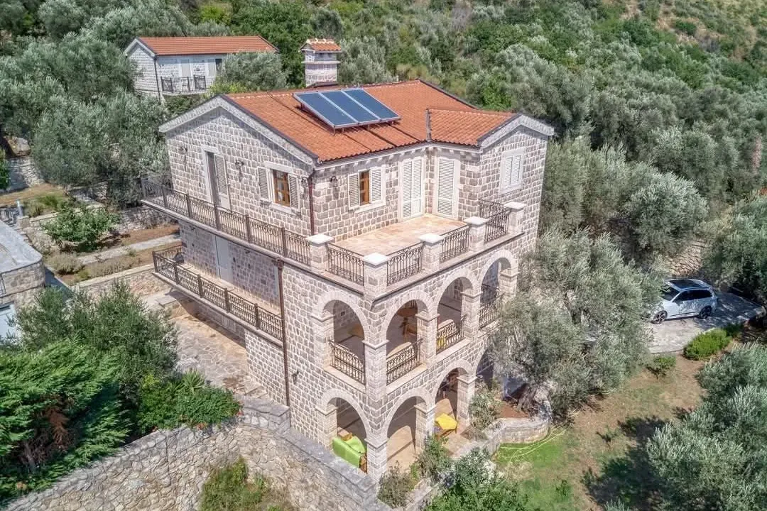 Sale, house, 500m², Reževići, Budva