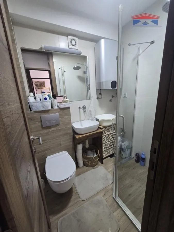 Prodaja, četvorosoban stan, 108m², Grbavica, Novi Sad Sve Podlokacije