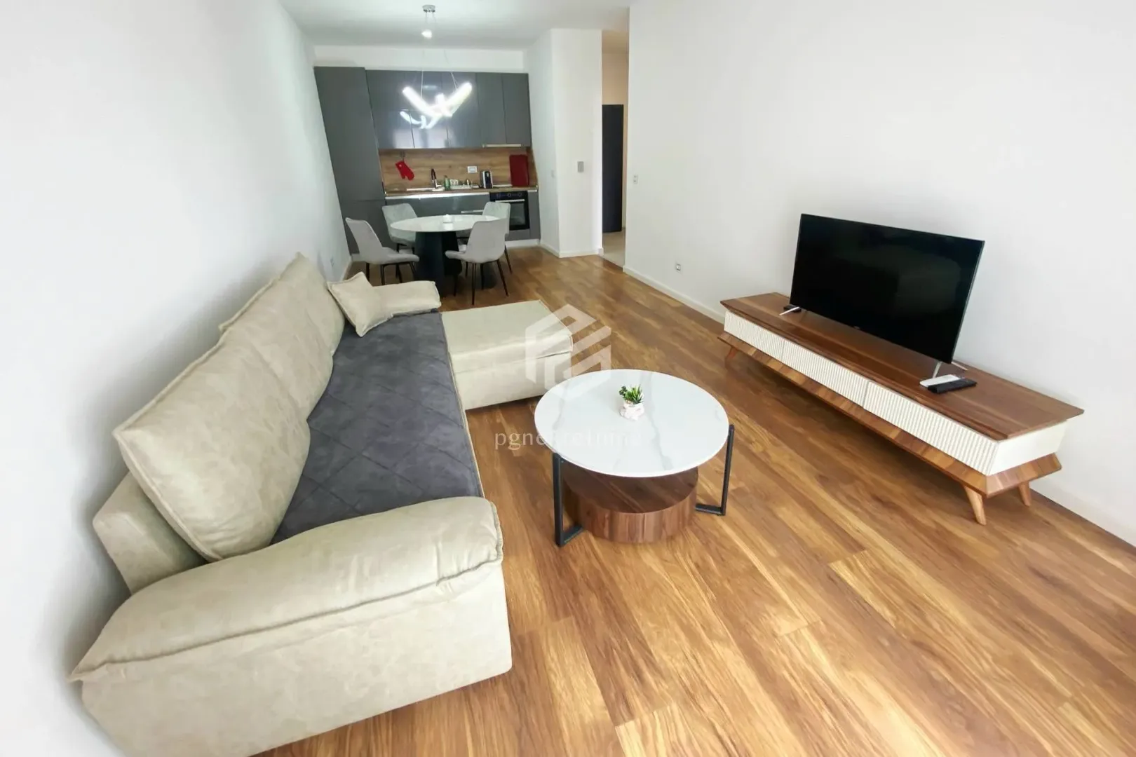 Rent, one bedroom apartment, 54m², Ulcinj, Crna Gora
