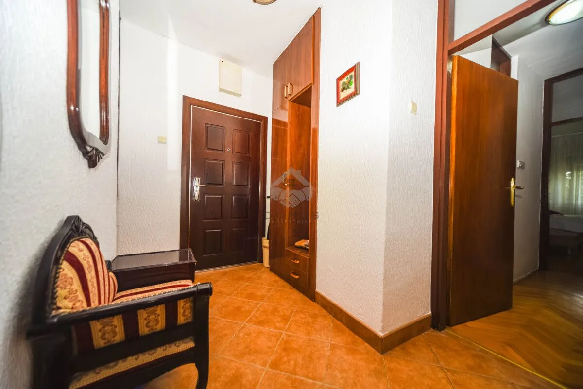 Prodaja, dvosoban stan, 80m², Zabjelo, Podgorica