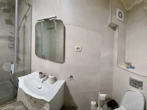 Izdavanje, jednosoban stan, 50m², Budva, Crna Gora - image 10