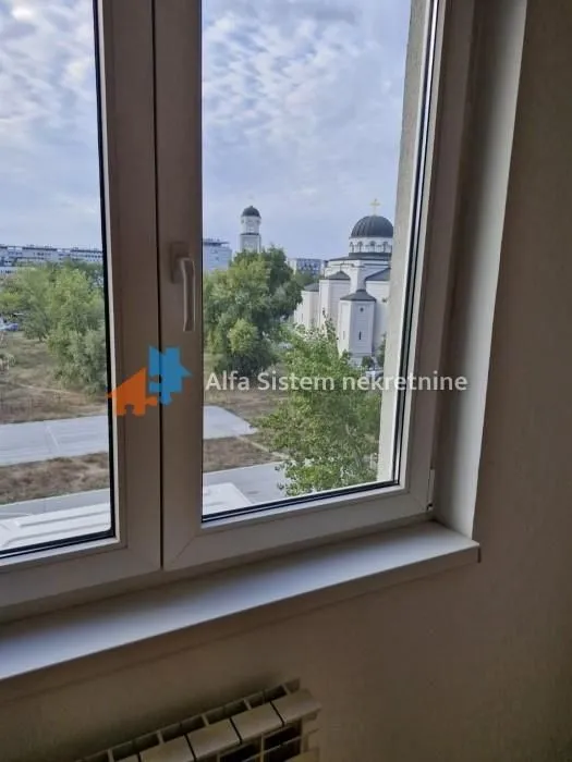 Izdavanje, trosoban stan, 77m², Novi Beograd Sve Podlokacije, Beograd