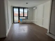 Izdavanje, trosoban stan, 72m², Savski Venac, Beograd - image 3