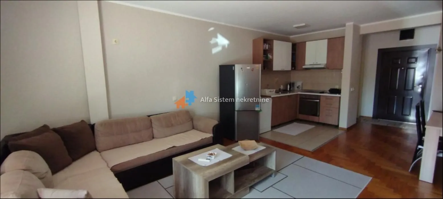Rent, three bedroom apartment, 77m², Voždovac Sve Podlokacije, Beograd