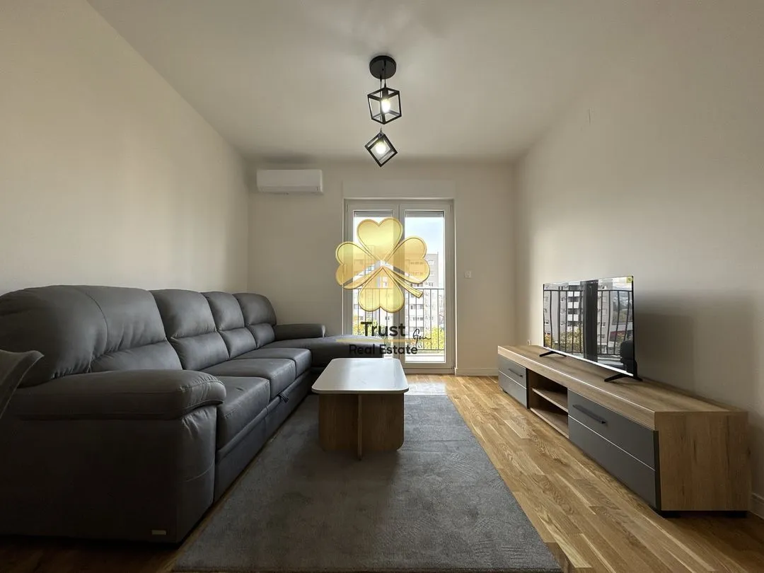 Izdavanje, jednosoban stan, 40m², Pobrežje, Podgorica