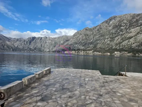 Prodaja, jednosoban stan, 51m², Prčanj, Kotor - image 1