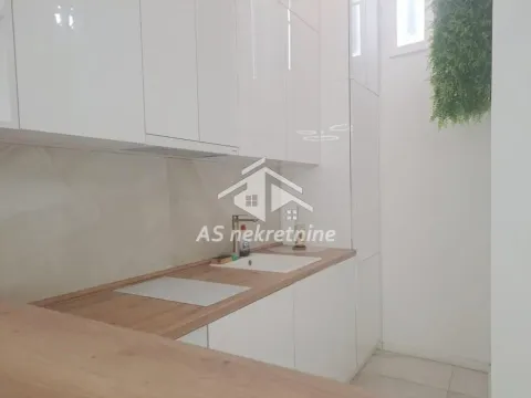 Rent, three bedroom apartment, 106m², Stari Grad, Beograd - image 10