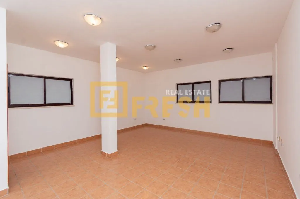 Sale, office space, 323m², Stari Aerodrom, Podgorica
