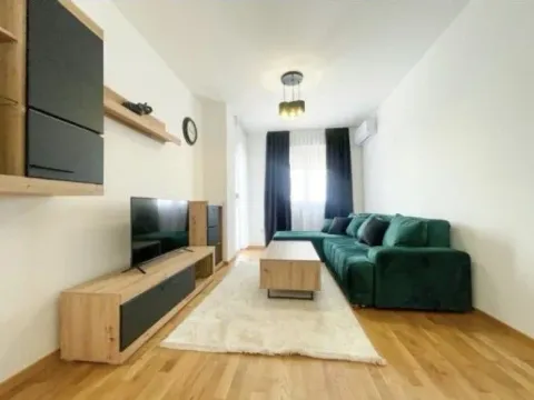 Izdavanje, jednosoban stan, 50m², Stari Aerodrom, Podgorica