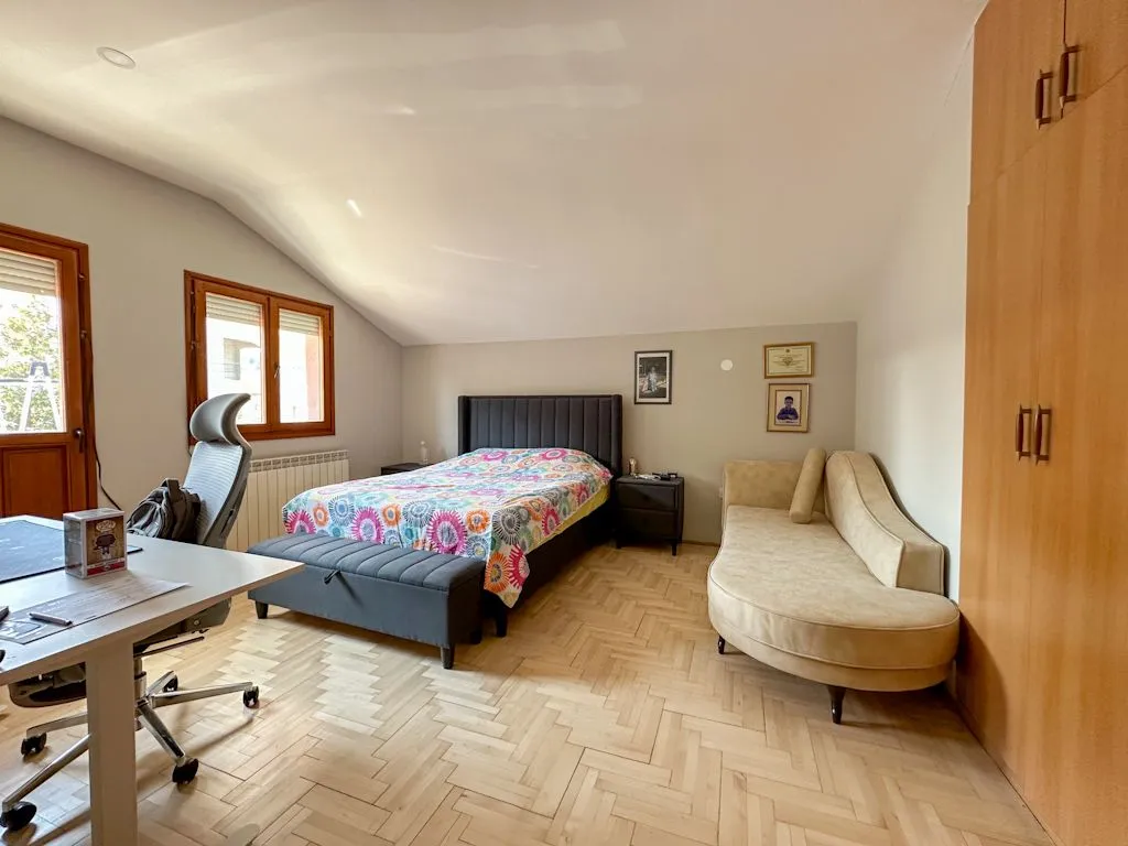 Prodaja, kuća, 200m², Zagorič, Podgorica