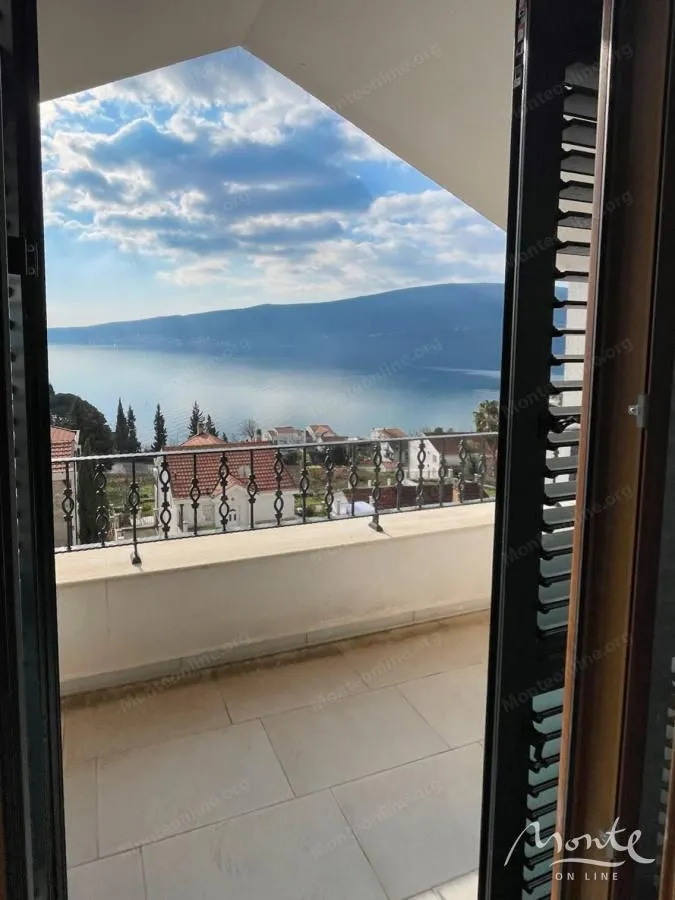 Prodaja, dvosoban stan, 105m², Bijela, Herceg Novi
