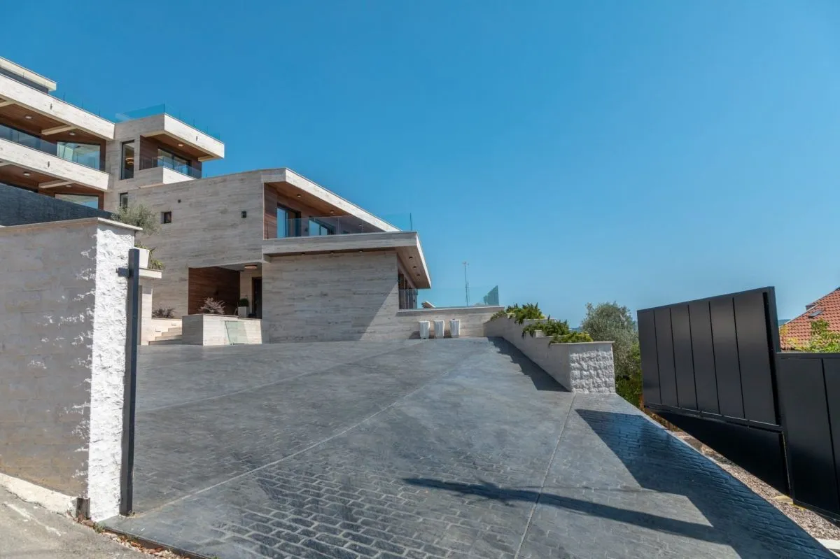 Prodaja, kuća, 454m², Tivat, Crna Gora