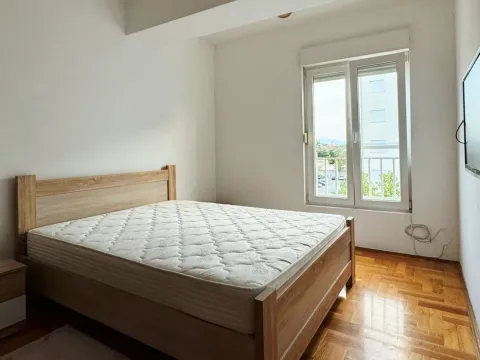 Rent, two bedroom apartment, 41m², Blok 9, Podgorica - image 6