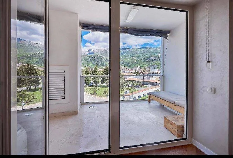 Sale, one bedroom apartment, 63m², Tre Canne, Budva