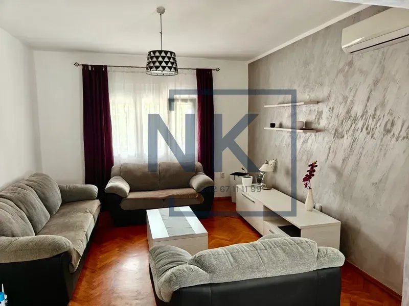 Izdavanje, dvosoban stan, 90m², Stari Aerodrom, Podgorica