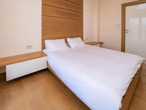 Rent, house, 300m², Dub, Kotor - image 18