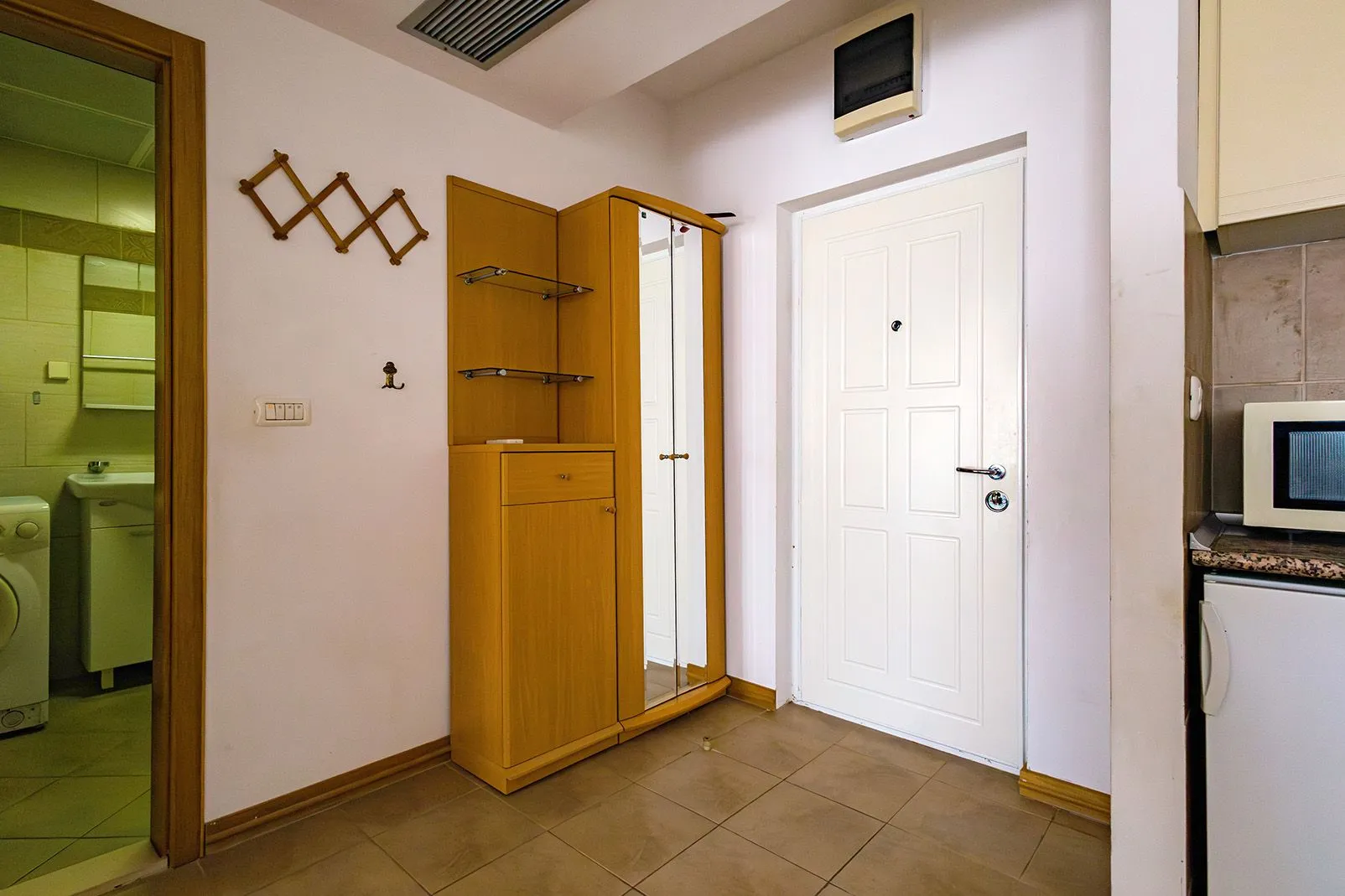 Rent, one bedroom apartment, 54m², Bečići, Budva