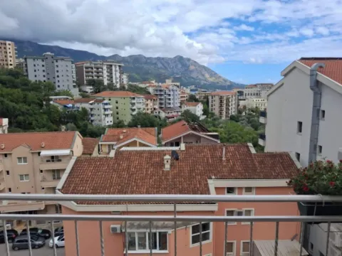 Sale, one bedroom apartment, 59m², Bečići, Budva - image 1