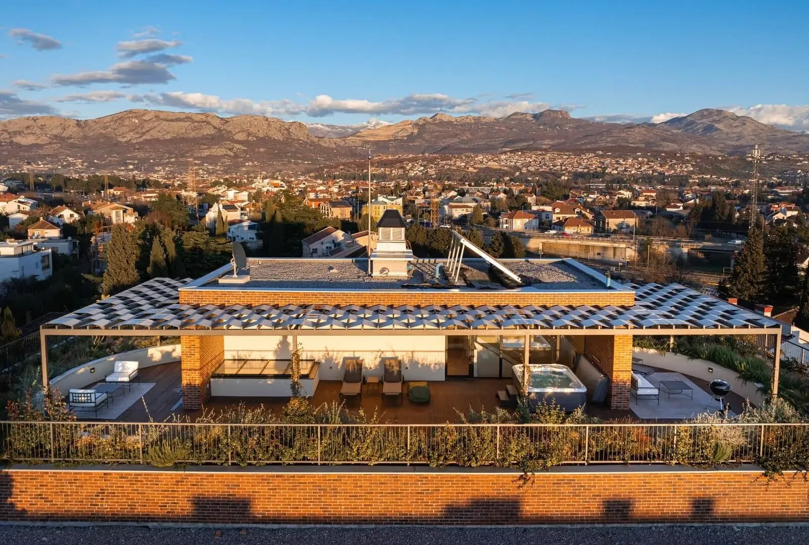 Sale, apartment, 515m², Gorica C, Podgorica