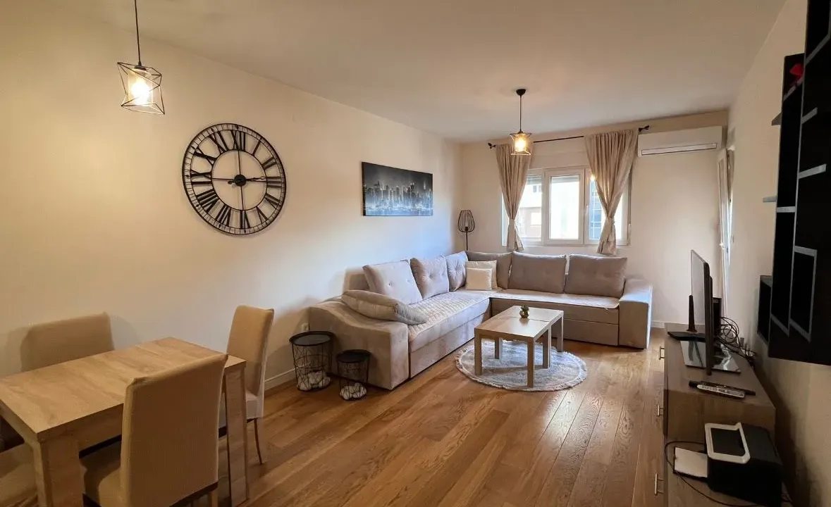 Prodaja, jednosoban stan, 53m², Central Point, Podgorica