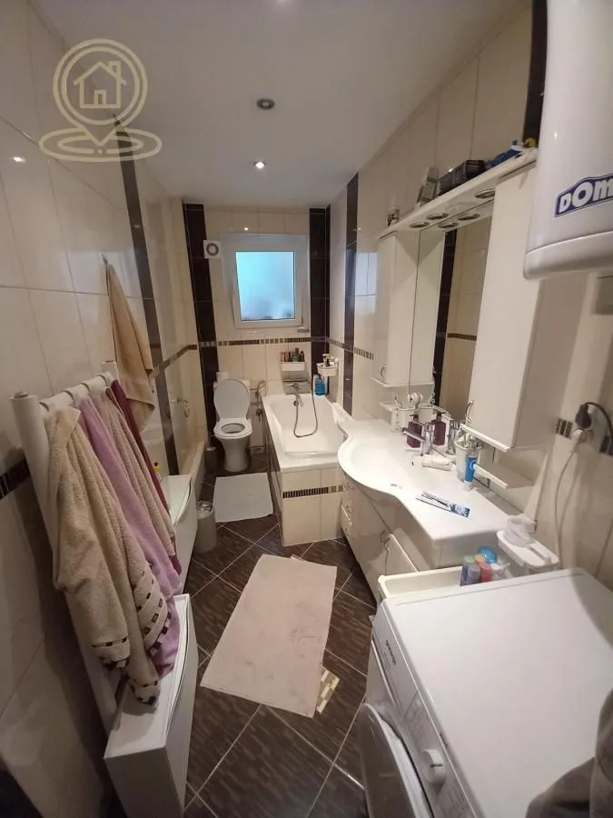 Izdavanje, trosoban stan, 85m², Stari grad, Novi Sad