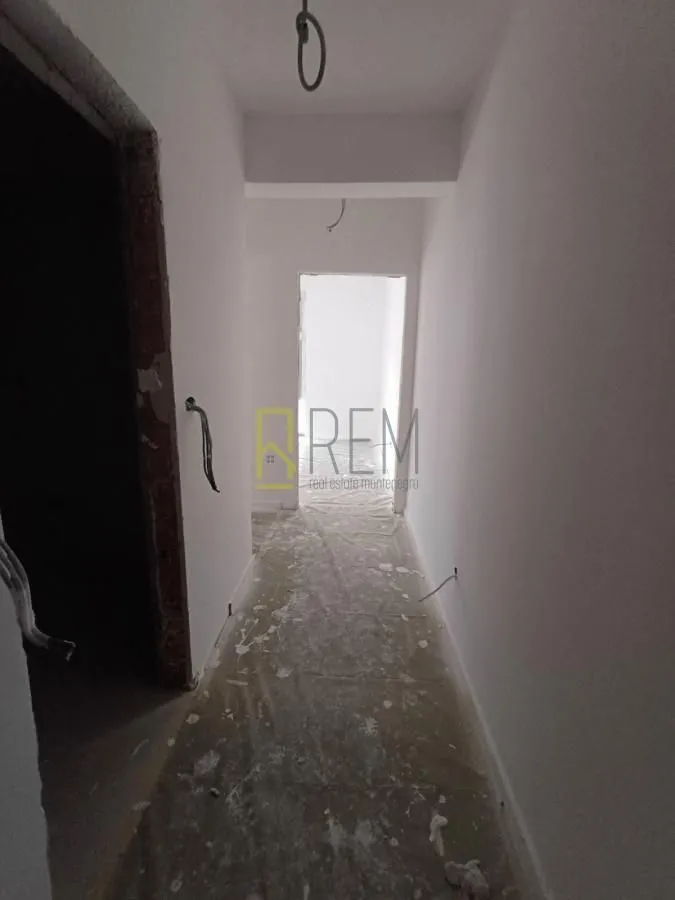 Prodaja, jednosoban stan, 55m², Momišići, Podgorica