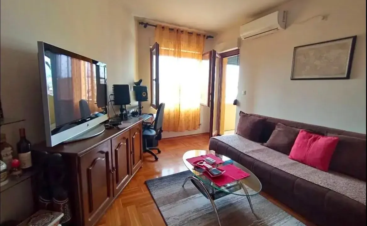 Sale, one bedroom apartment, 40m², Stari Aerodrom, Podgorica
