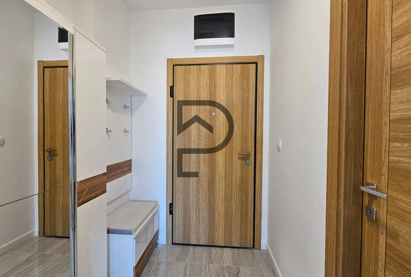 Prodaja, jednosoban stan, 44m², New City, Podgorica