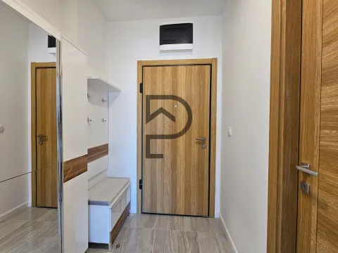 Izdavanje, stan, 44m², New City, Podgorica - image 7