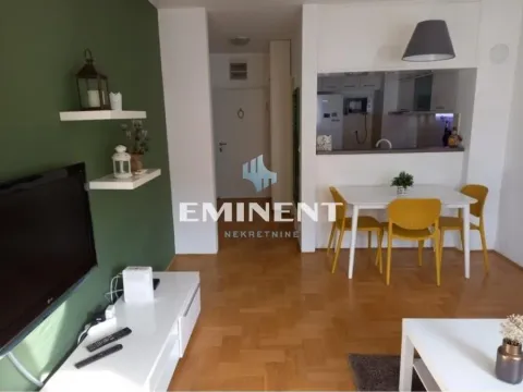 Izdavanje, dvosoban stan, 45m², Novi Beograd Blok 72, Novi Beograd Sve Podlokacije - image 2