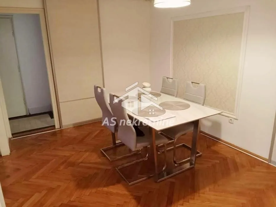 Izdavanje, dvosoban stan, 62m², Stari Grad, Beograd